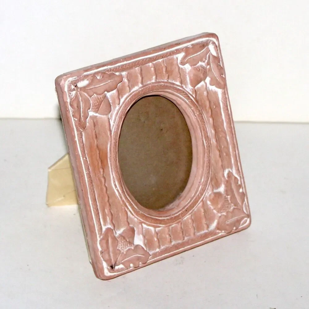Cathy Gamble Photo Frame Meadow Crest 1983 Terracotta Clay acorn country house